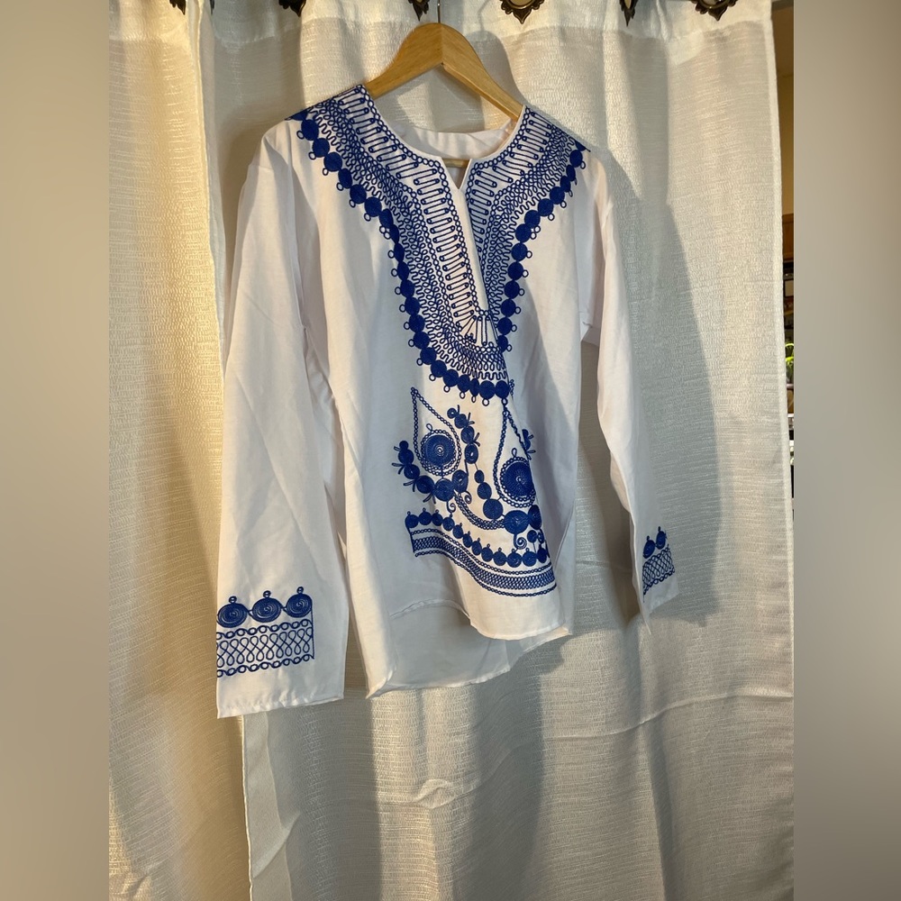 N/A long sleeve design size 3